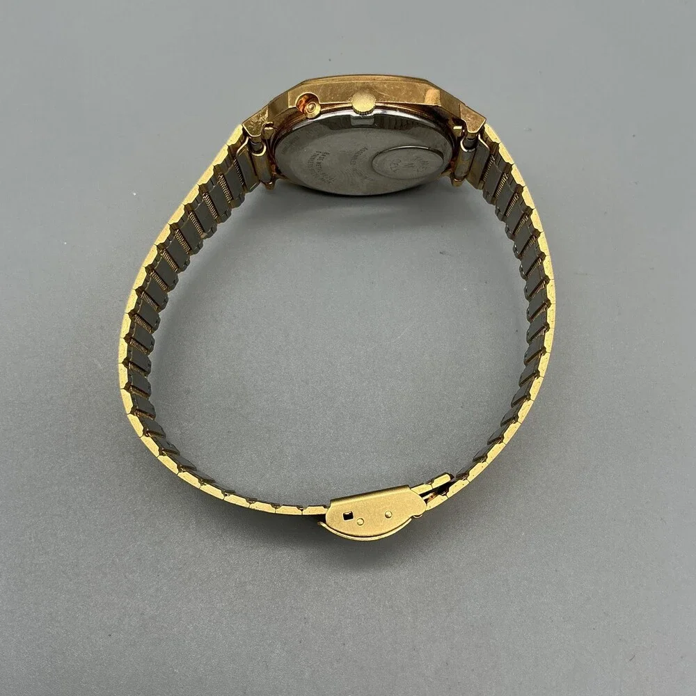 Vintage Timex Q Mens Watch 32mm Gold Dial Gold Tone Date 1980's New Battery